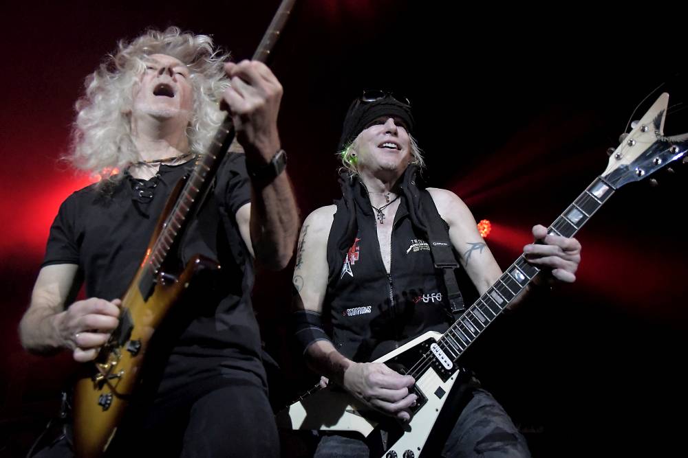 Michael Schenker Fest: V Roxy se po boku ikonického kytaristy vystřídali čtyři zpěváci