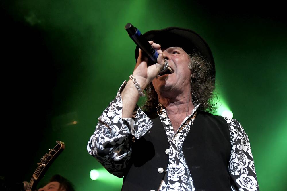 Michael Schenker Fest: V Roxy se po boku ikonického kytaristy vystřídali čtyři zpěváci