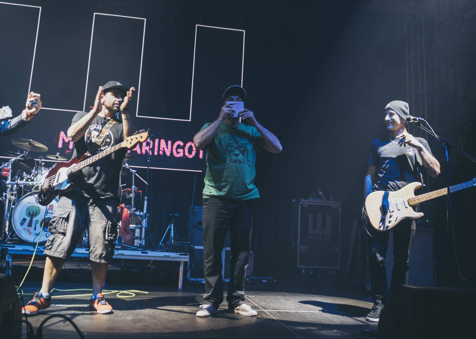 Wohnout v Lucerně pokřtili novou desku Miss maringotka svými polibky