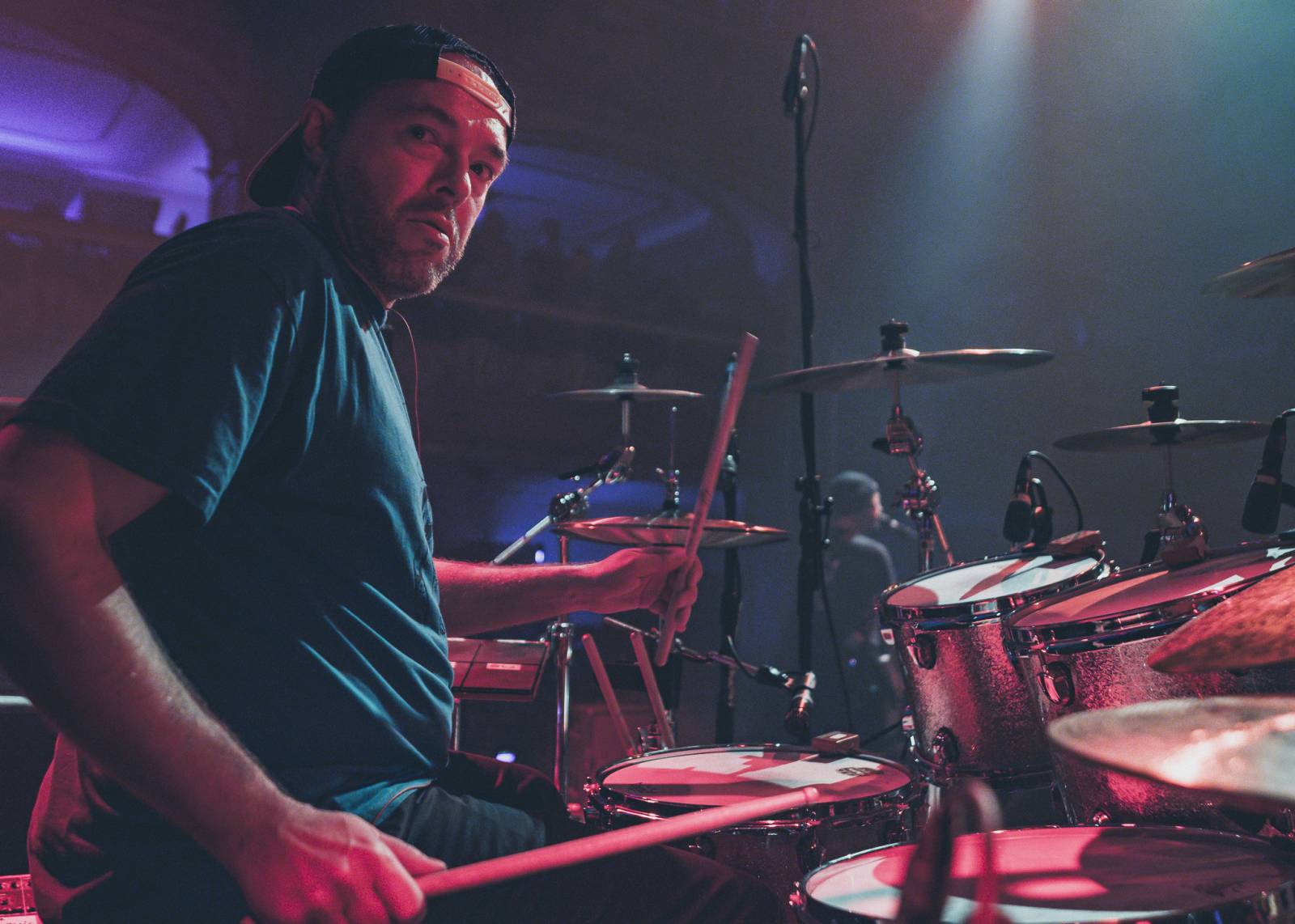 Wohnout v Lucerně pokřtili novou desku Miss maringotka svými polibky