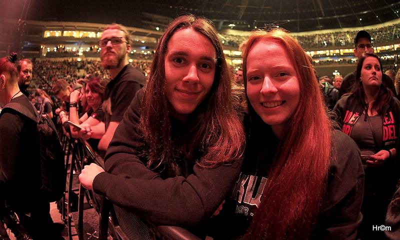 Škwor slavil dvacet let vyprodanou O2 arenou! Gratulovat přišel i Kapitán Demo