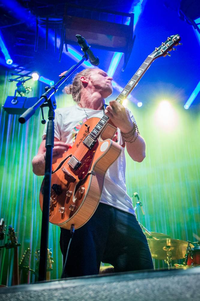 Tomáš Klus pokřtil album SpOlu ve Foru Karlín. Zpívala s ním manželka Tamara, představili i nový klip