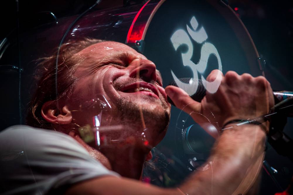 Tomáš Klus pokřtil album SpOlu ve Foru Karlín. Zpívala s ním manželka Tamara, představili i nový klip