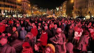 Oslavy výročí Sametové revoluce v Praze: Na Václaváku zpívali Barbora Poláková, Jakub Ondra nebo Republic Of Two