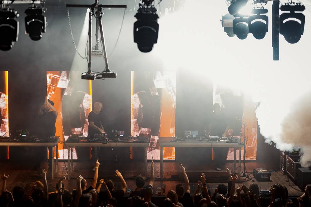 The Glitch Mob předvedli v Roxy devadesát minut čisté energie