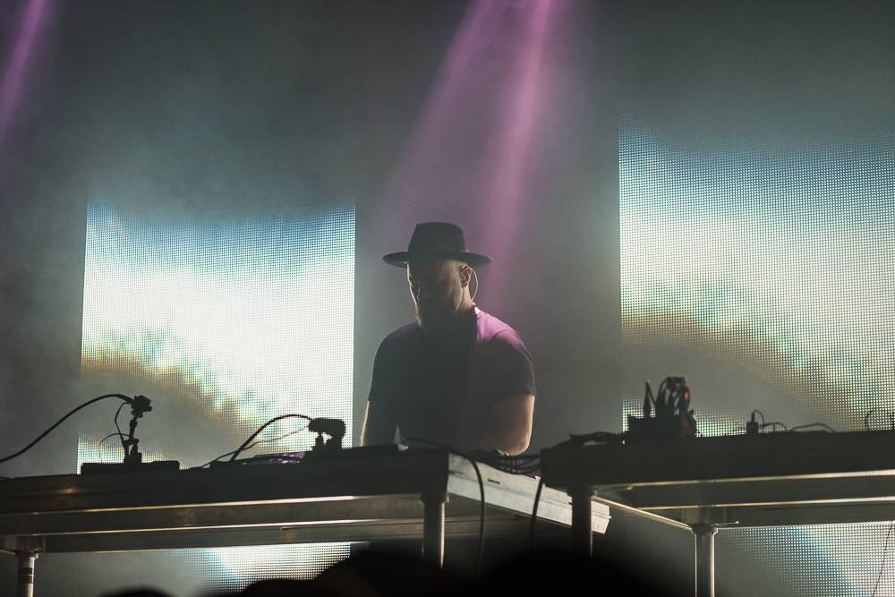 The Glitch Mob předvedli v Roxy devadesát minut čisté energie