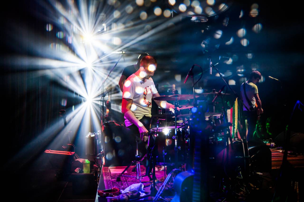 Tomáš Klus zpíval a tančil SpOlu s plzeňskými fanoušky