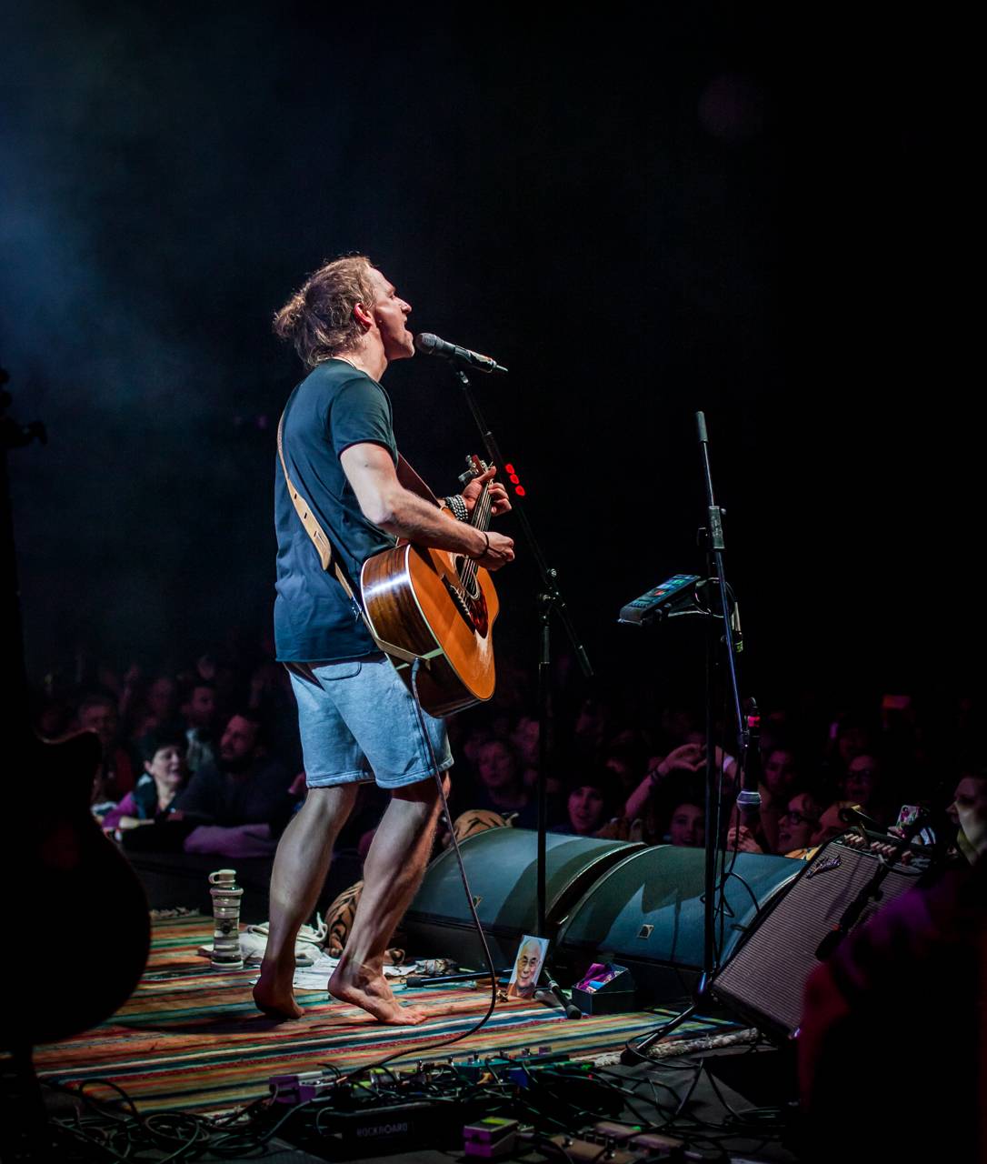 Tomáš Klus zpíval a tančil SpOlu s plzeňskými fanoušky