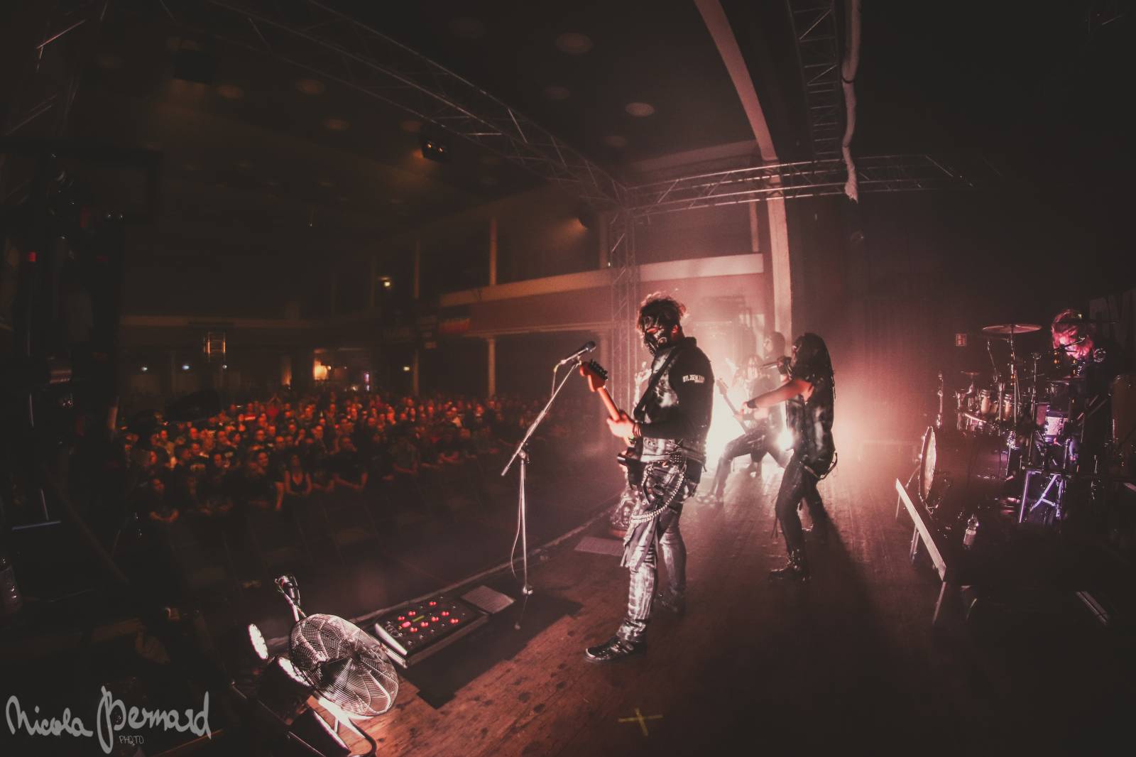 Dymytry na svém prvním zahraničním turné s Hämatom sklidili velký úspěch