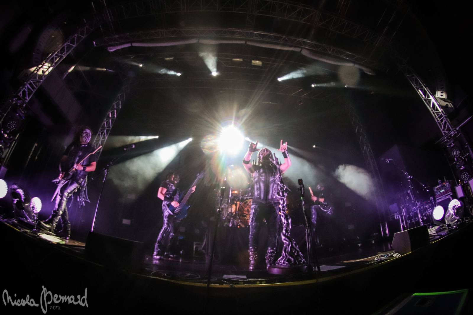 Dymytry na svém prvním zahraničním turné s Hämatom sklidili velký úspěch