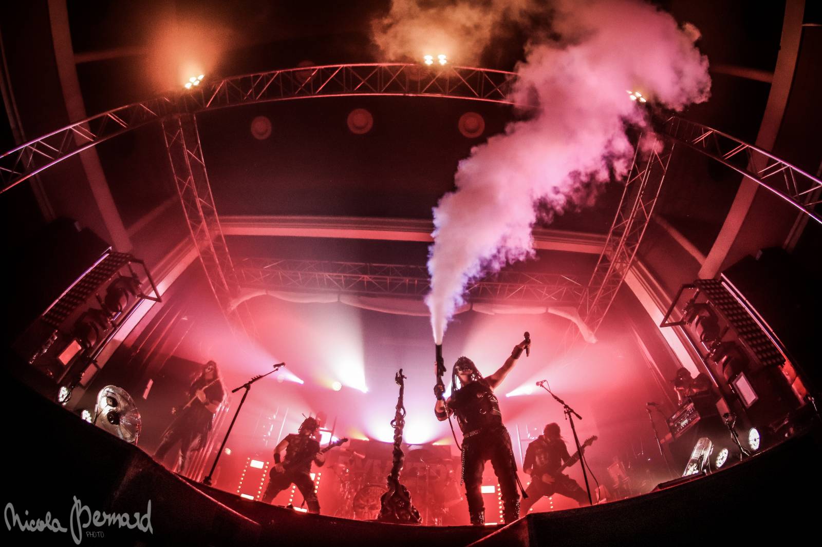 Dymytry na svém prvním zahraničním turné s Hämatom sklidili velký úspěch