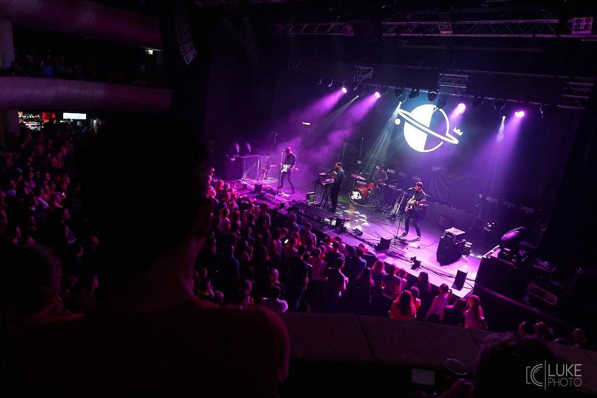 Lenny si podmanila brněnské Sono. Fanouškům zazpívala přímo uprostřed sálu