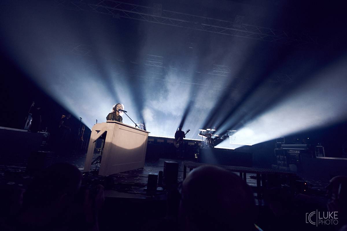 Lenny si podmanila brněnské Sono. Fanouškům zazpívala přímo uprostřed sálu