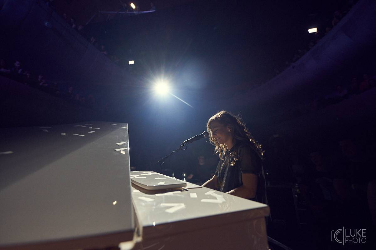 Lenny si podmanila brněnské Sono. Fanouškům zazpívala přímo uprostřed sálu