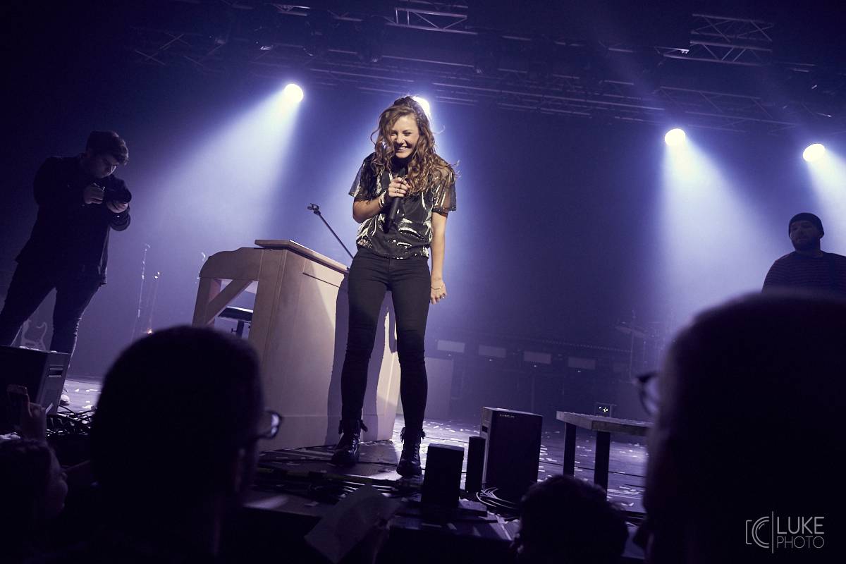 Lenny si podmanila brněnské Sono. Fanouškům zazpívala přímo uprostřed sálu