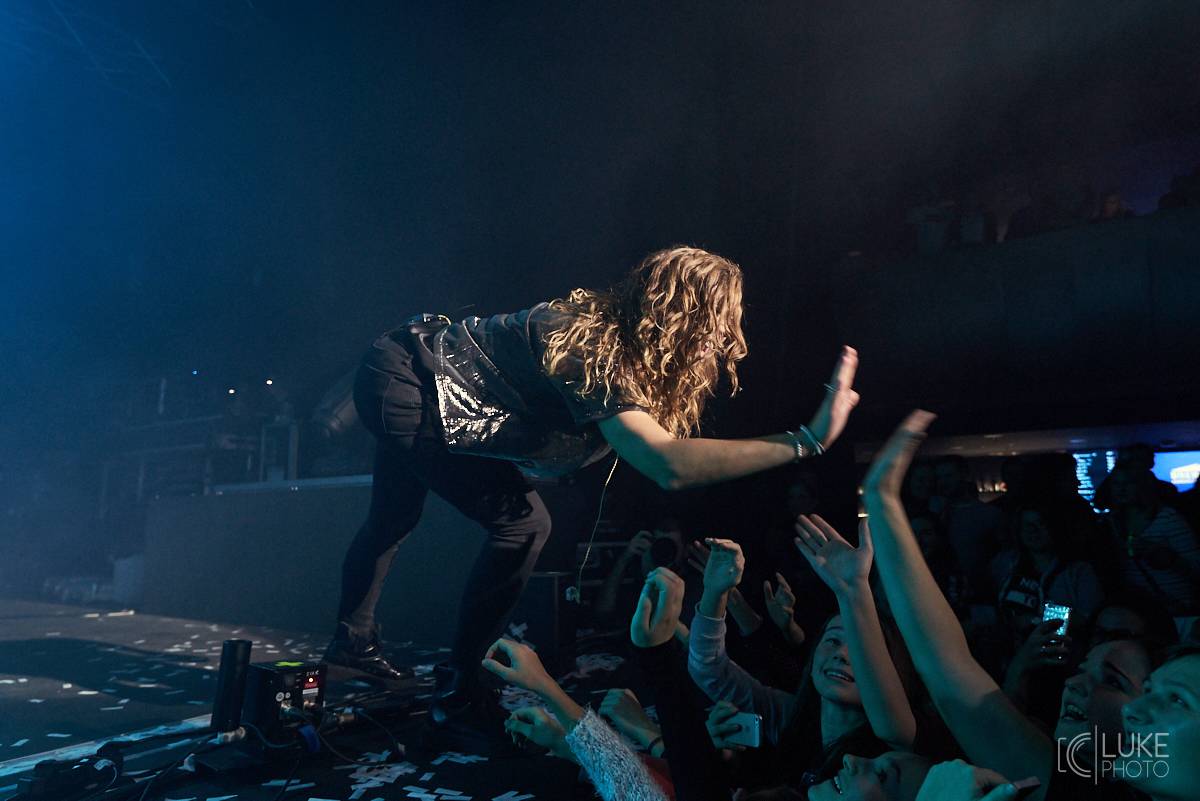 Lenny si podmanila brněnské Sono. Fanouškům zazpívala přímo uprostřed sálu