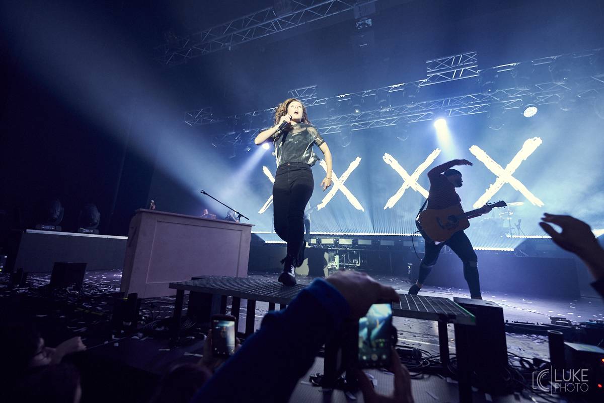 Lenny si podmanila brněnské Sono. Fanouškům zazpívala přímo uprostřed sálu