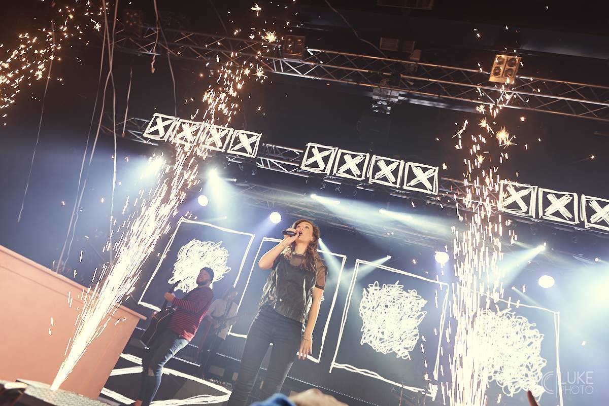 Lenny si podmanila brněnské Sono. Fanouškům zazpívala přímo uprostřed sálu