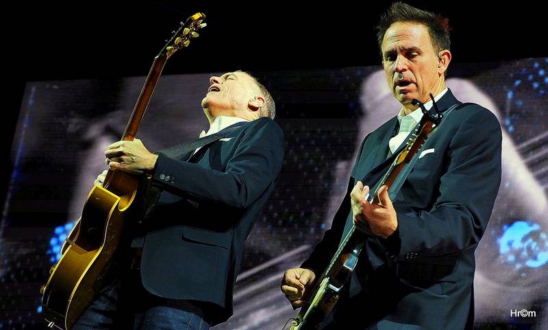 Bryan Adams zakončil v Ostravě své Evropské tour.