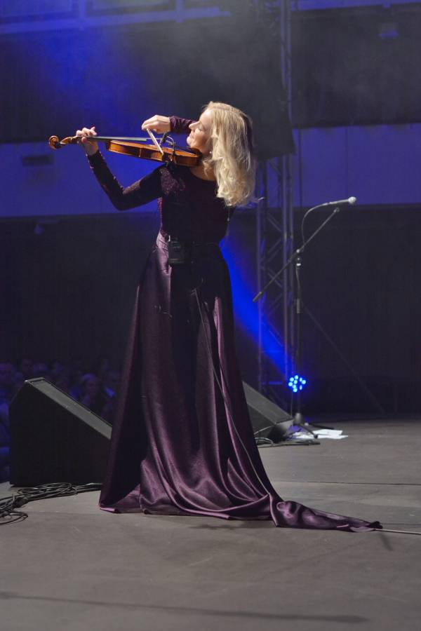 Inflagranti přivezly do Pardubic vánoční atmosféru, jejich hostem byl Josef Vojtek