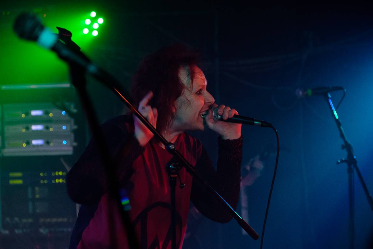 Waltari zahájili v Rock Café české miniturné