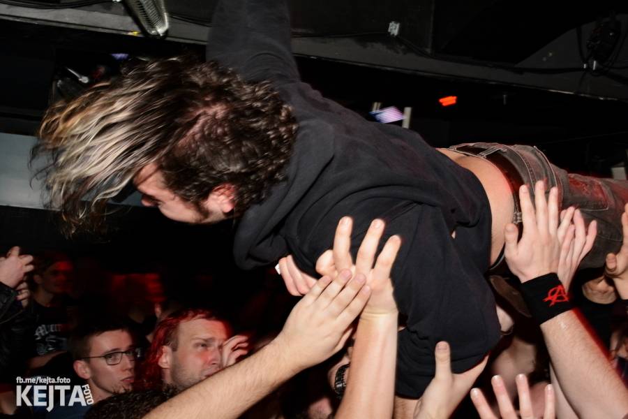 Punkové Vánoce: Party Kids and Heroes Punkrock X-mas ovládla Storm