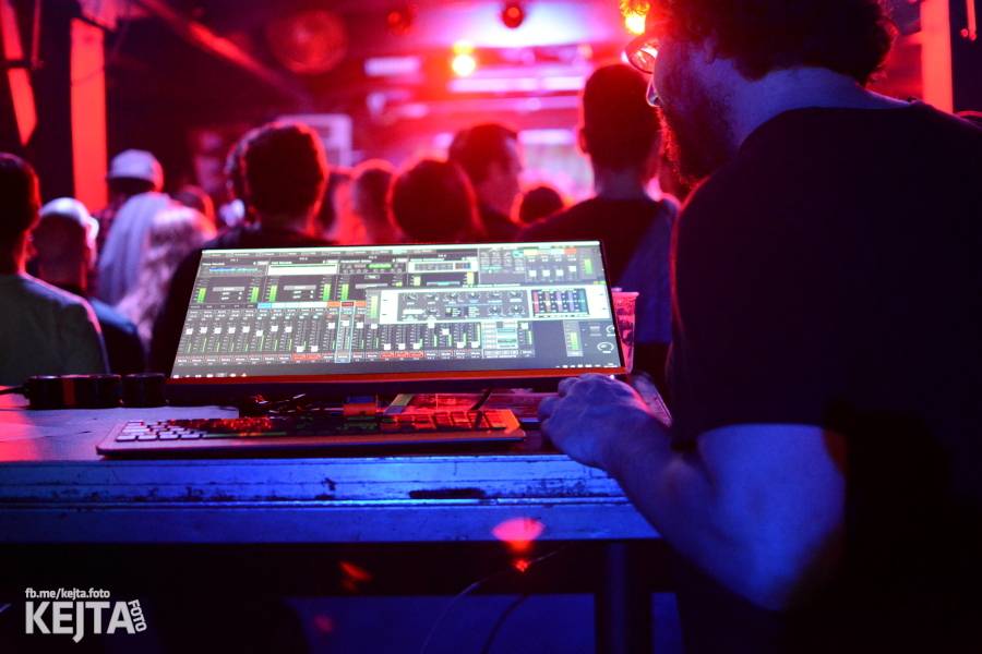 Punkové Vánoce: Party Kids and Heroes Punkrock X-mas ovládla Storm