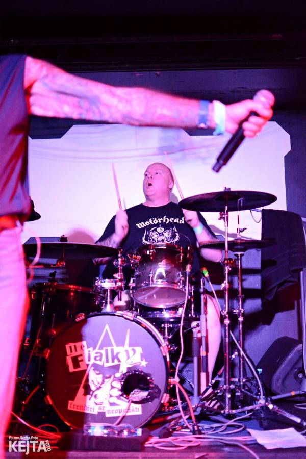 Punkové Vánoce: Party Kids and Heroes Punkrock X-mas ovládla Storm