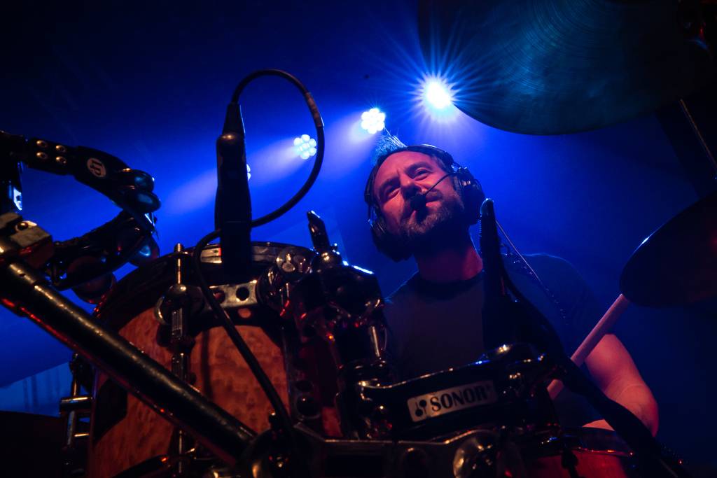 Tata Bojs pokračují v oslavách třicetin: Koncertem v galerii DOX představili svou výstavu