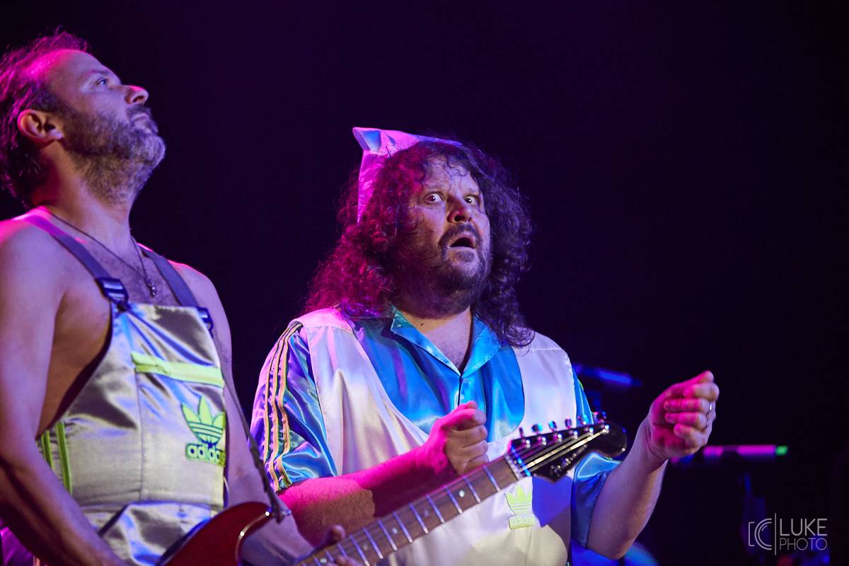 Monkey Business zakončili turné Maximum Power v Brně, diváci nosili Matěje Rupperta na rukou