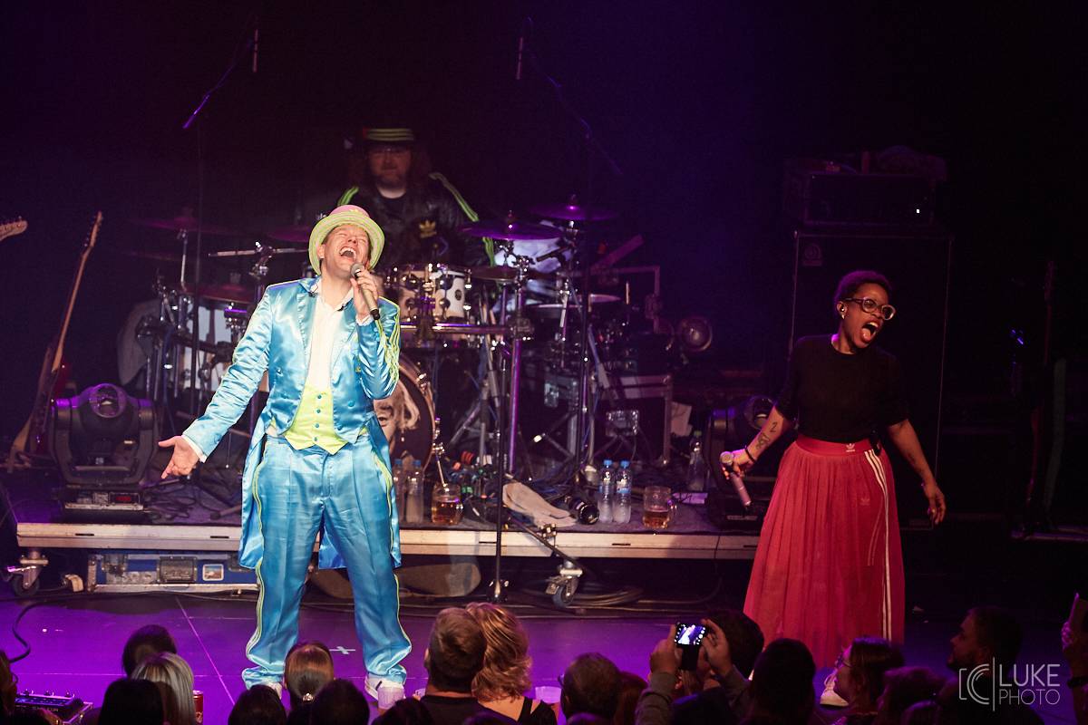 Monkey Business zakončili turné Maximum Power v Brně, diváci nosili Matěje Rupperta na rukou