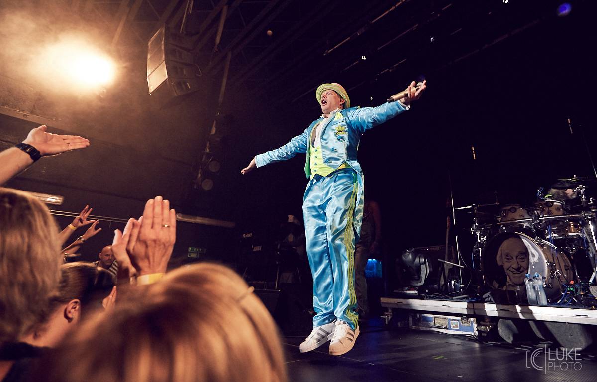 Monkey Business zakončili turné Maximum Power v Brně, diváci nosili Matěje Rupperta na rukou