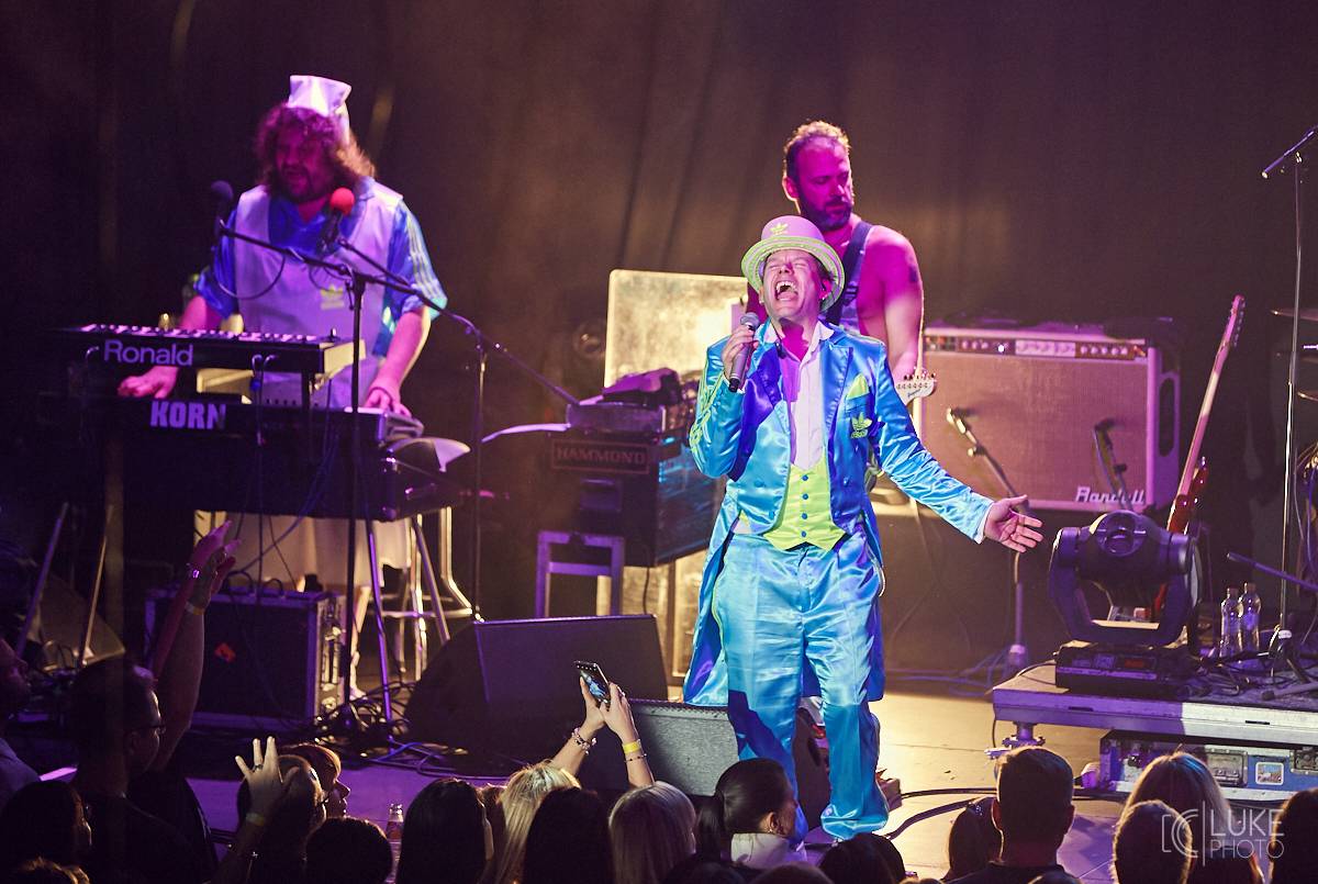 Monkey Business zakončili turné Maximum Power v Brně, diváci nosili Matěje Rupperta na rukou