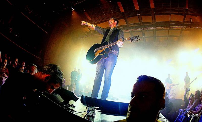 Jelen vyprodal Forum Karlín, s Míšou Tučnou zahrál i písně jejího otce Michala Tučného