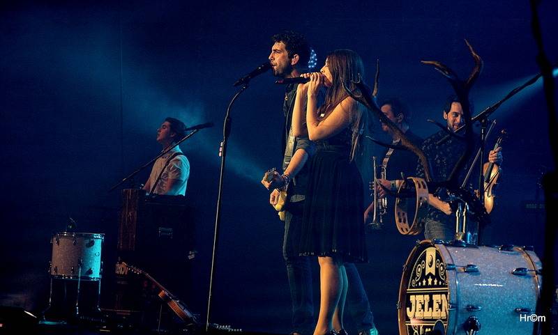 Jelen vyprodal Forum Karlín, s Míšou Tučnou zahrál i písně jejího otce Michala Tučného