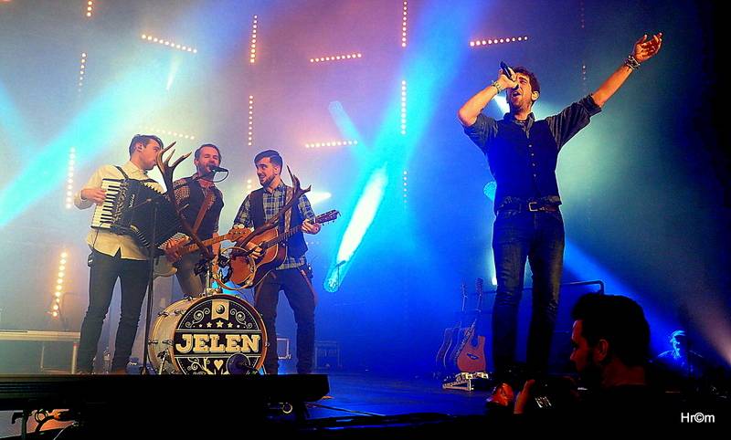 Jelen vyprodal Forum Karlín, s Míšou Tučnou zahrál i písně jejího otce Michala Tučného