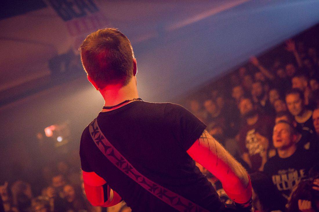 Cocotte Minute v Akropoli: EP Veď mě pokřtila fanynka