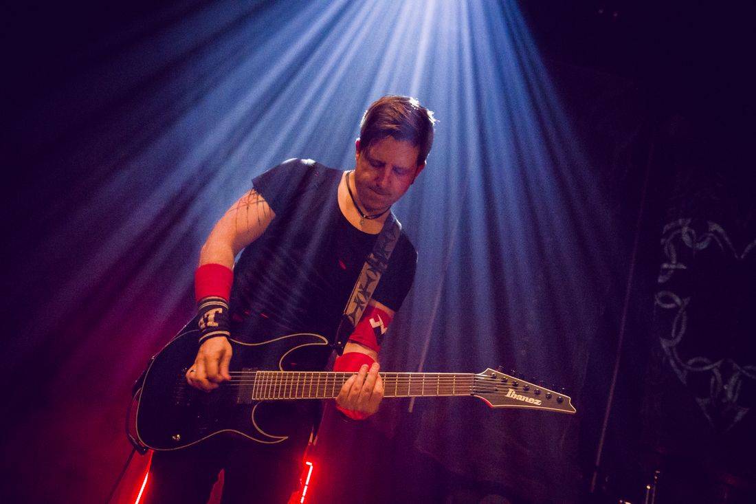 Cocotte Minute v Akropoli: EP Veď mě pokřtila fanynka