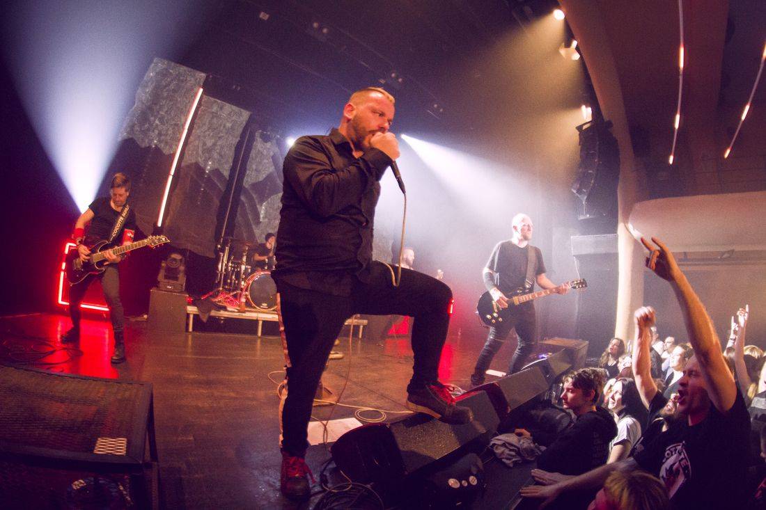 Cocotte Minute v Akropoli: EP Veď mě pokřtila fanynka