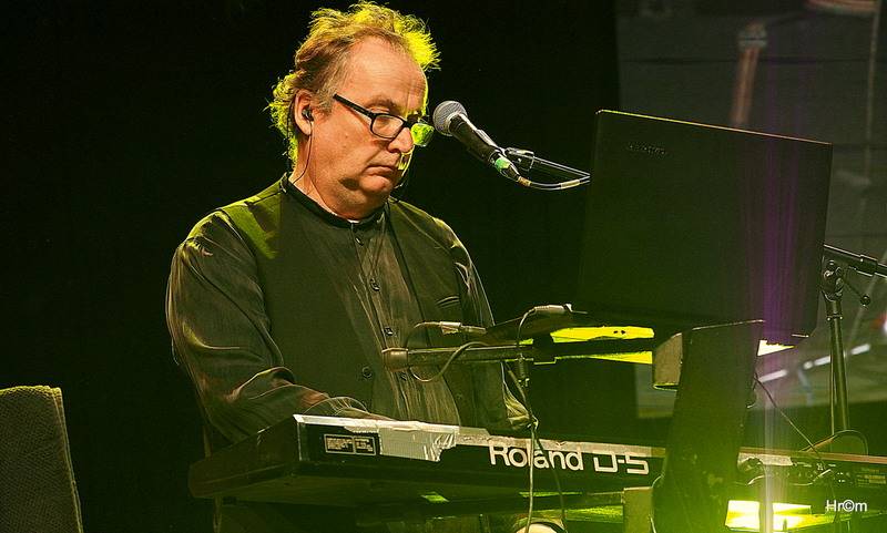 Michal Prokop slavil Vánoce ve Foru Karlín. Jeho hosty byli Matěj Ruppert i Vlasta Redl