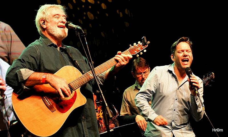 Michal Prokop slavil Vánoce ve Foru Karlín. Jeho hosty byli Matěj Ruppert i Vlasta Redl