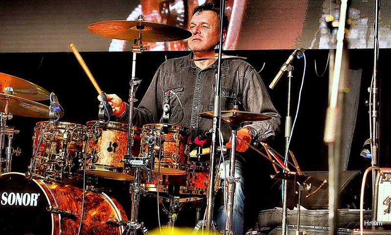 Michal Prokop slavil Vánoce ve Foru Karlín. Jeho hosty byli Matěj Ruppert i Vlasta Redl