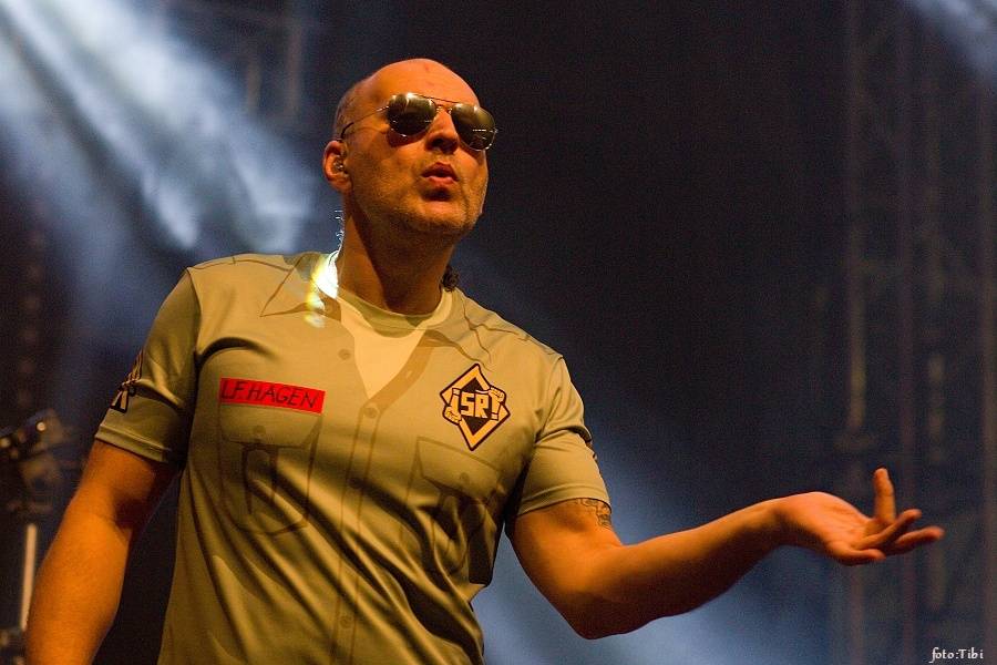 Tři sestry křtili Svobodu ředkvičkám, v Malé sportovní hale obdrželi Zlatou desku