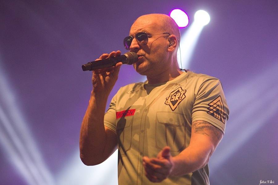 Tři sestry křtili Svobodu ředkvičkám, v Malé sportovní hale obdrželi Zlatou desku