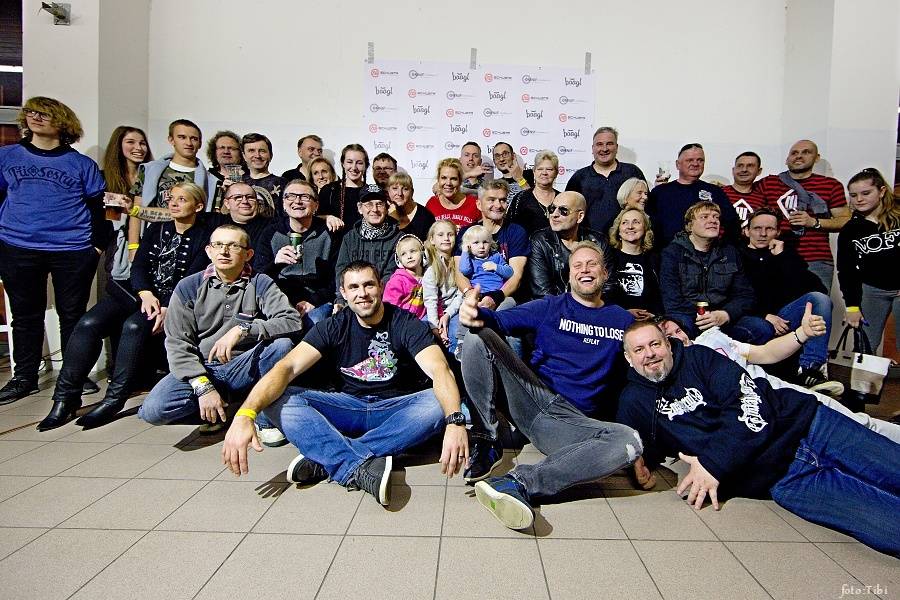 Tři sestry křtili Svobodu ředkvičkám, v Malé sportovní hale obdrželi Zlatou desku