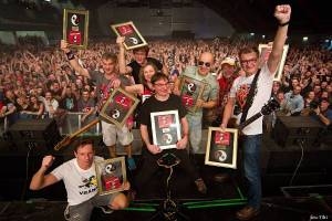 Tři sestry křtili Svobodu ředkvičkám, v Malé sportovní hale obdrželi Zlatou desku