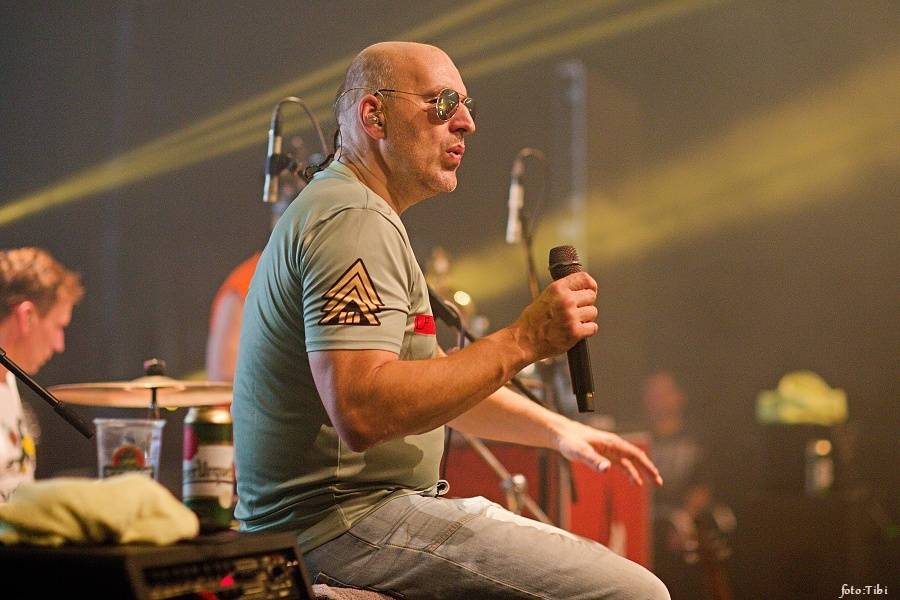 Tři sestry křtili Svobodu ředkvičkám, v Malé sportovní hale obdrželi Zlatou desku