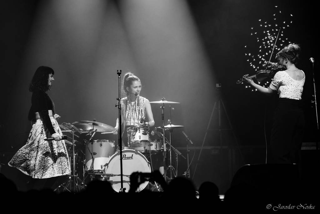 Okouzlující Aurora si získala diváky ve vyprodaném Foru Karlín