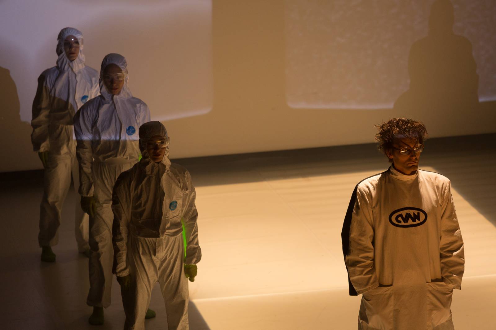 Tata Bojs v doprovodu Dekkadancers odehráli po patnácti letech celé Nanoalbum. Navrch pokřtili vinyl