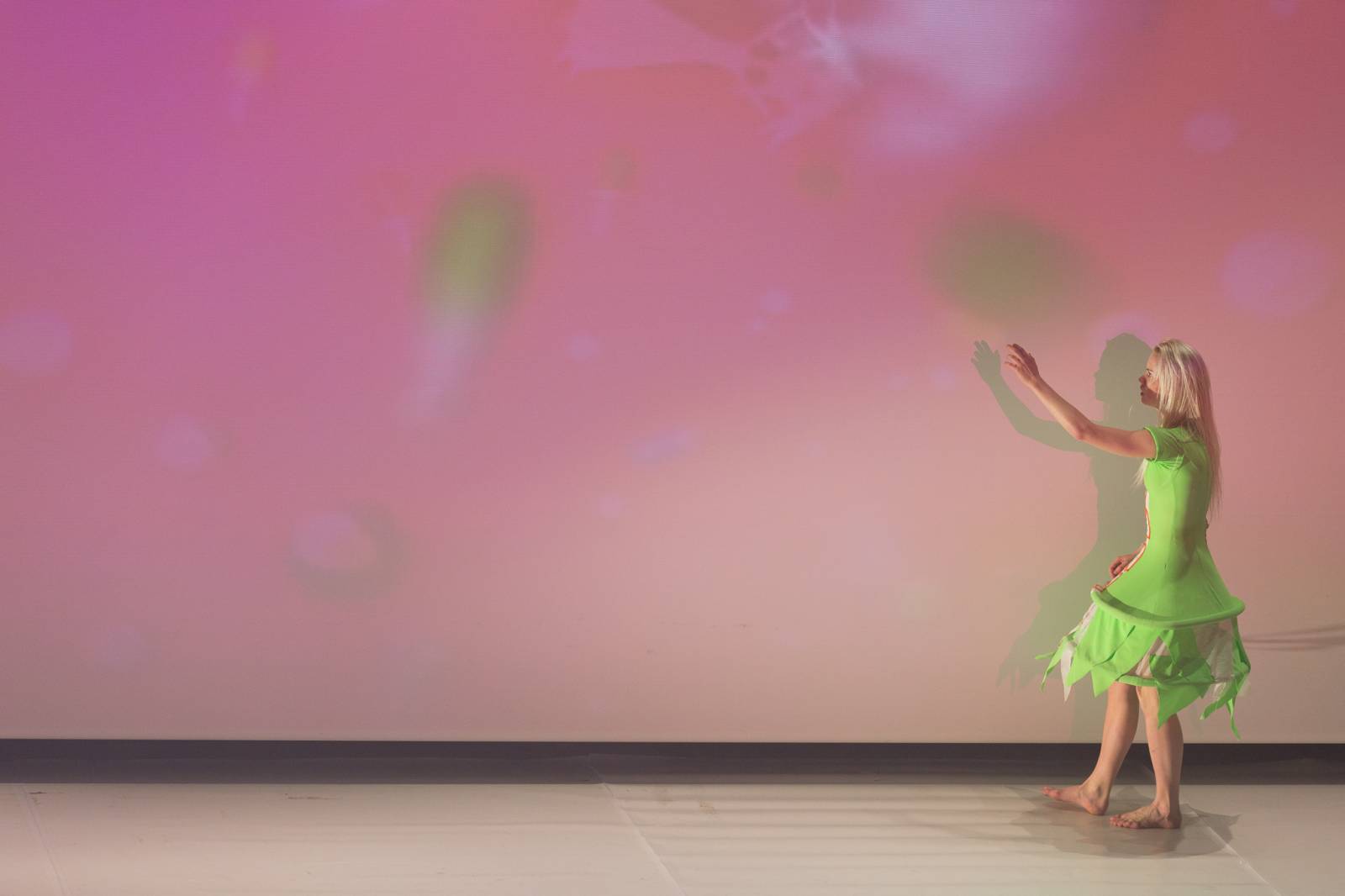 Tata Bojs v doprovodu Dekkadancers odehráli po patnácti letech celé Nanoalbum. Navrch pokřtili vinyl